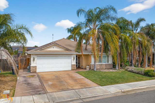 916 W Jordon Street, Porterville, CA 93257