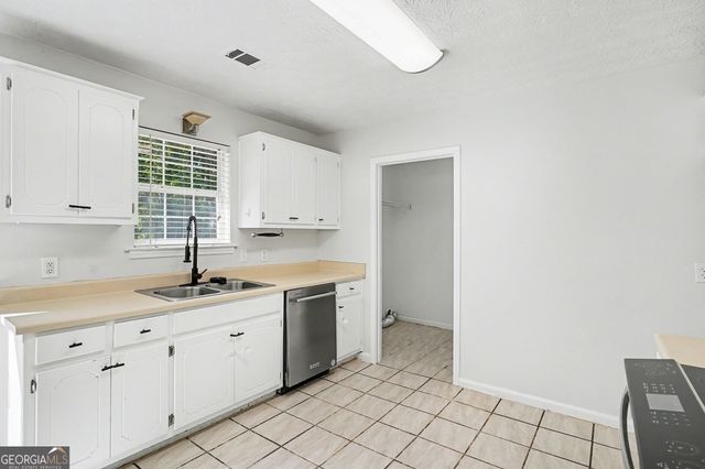 65 Belmont Circle, Covington, GA 30016