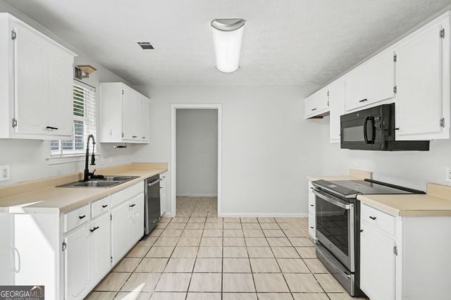 65 Belmont Circle, Covington, GA 30016