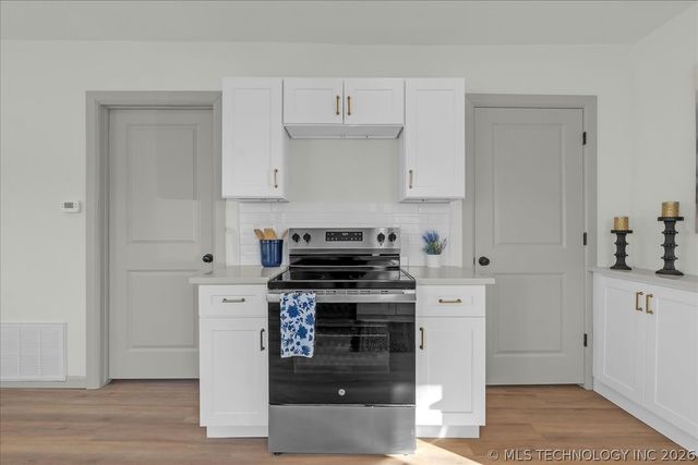 813 N 11th Street, Collinsville, OK 74021