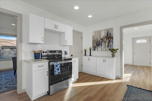 813 N 11th Street, Collinsville, OK 74021