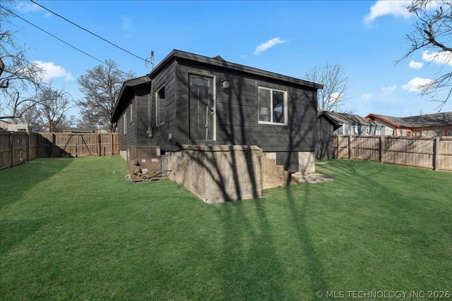 813 N 11th Street, Collinsville, OK 74021