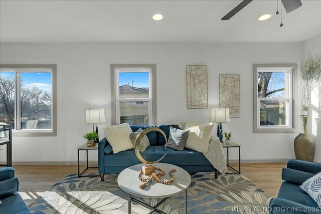 813 N 11th Street, Collinsville, OK 74021