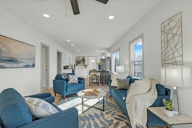 813 N 11th Street, Collinsville, OK 74021