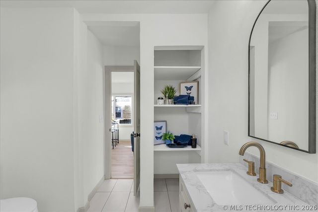 813 N 11th Street, Collinsville, OK 74021