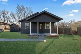 813 N 11th Street, Collinsville, OK 74021