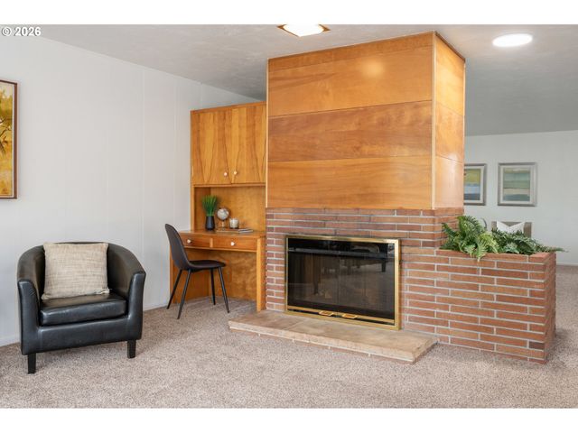 3970 DONALD St, Eugene, OR 97405