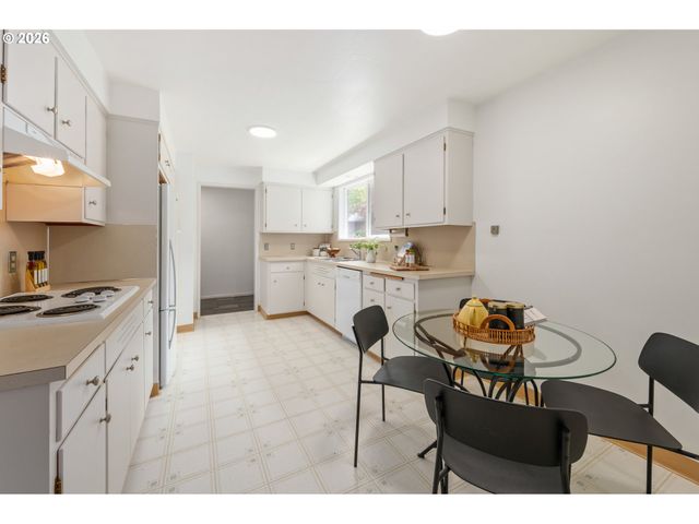 3970 DONALD St, Eugene, OR 97405