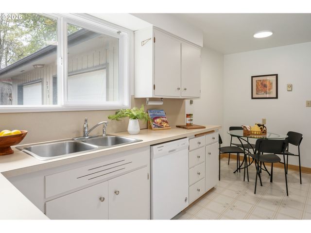 3970 DONALD St, Eugene, OR 97405