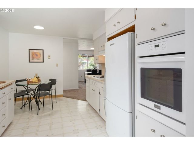 3970 DONALD St, Eugene, OR 97405