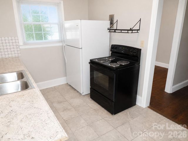 2733 Parkway Avenue, Charlotte, NC 28208