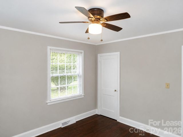 2733 Parkway Avenue, Charlotte, NC 28208