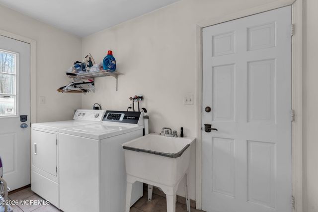 103 Reids Hill Road, Morganville, NJ 07751