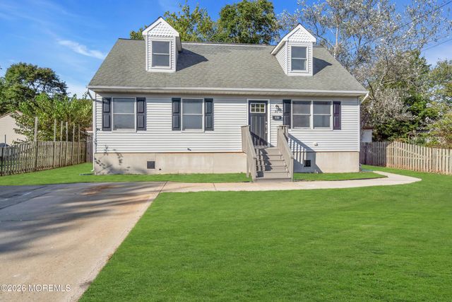 91 Adriatic Avenue, Waretown, NJ 08758