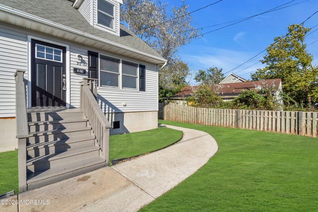 91 Adriatic Avenue, Waretown, NJ 08758