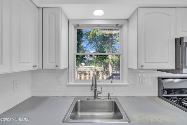 91 Adriatic Avenue, Waretown, NJ 08758