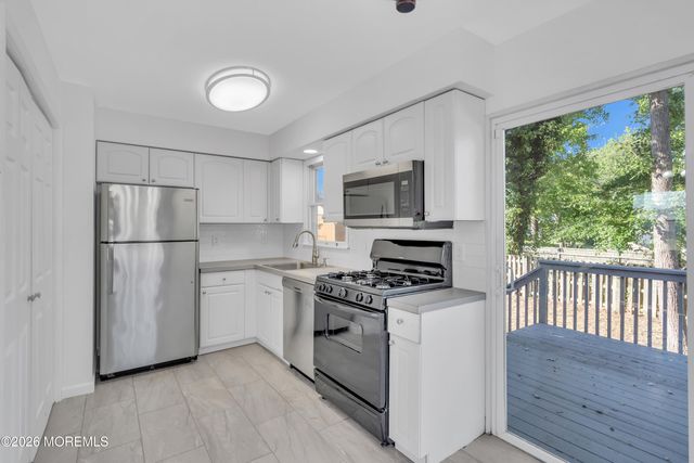 91 Adriatic Avenue, Waretown, NJ 08758