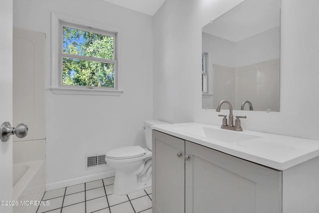 91 Adriatic Avenue, Waretown, NJ 08758