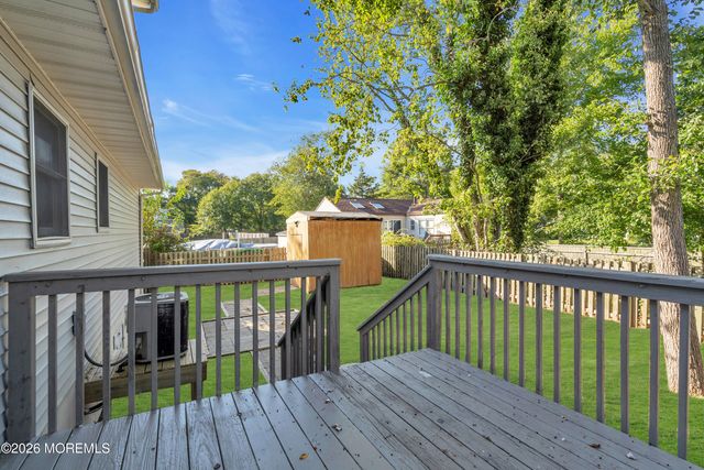 91 Adriatic Avenue, Waretown, NJ 08758