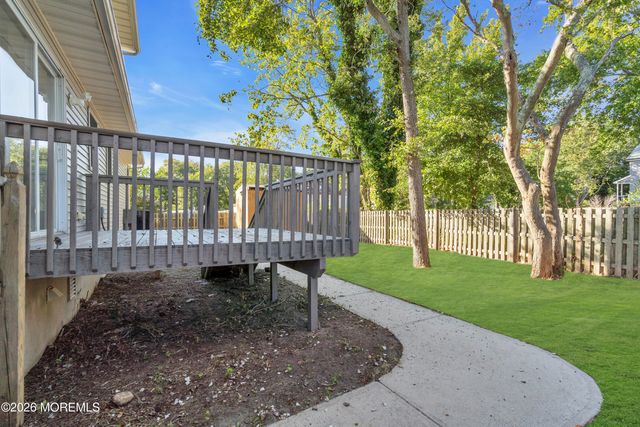 91 Adriatic Avenue, Waretown, NJ 08758