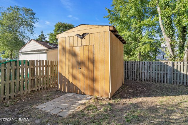 91 Adriatic Avenue, Waretown, NJ 08758