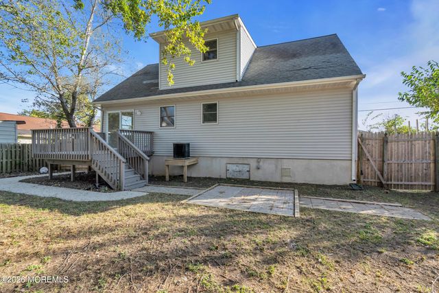 91 Adriatic Avenue, Waretown, NJ 08758