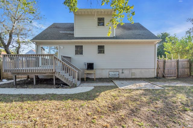 91 Adriatic Avenue, Waretown, NJ 08758