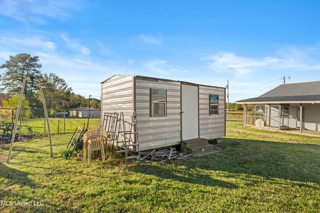 149 John H Road, Magee, MS 39111