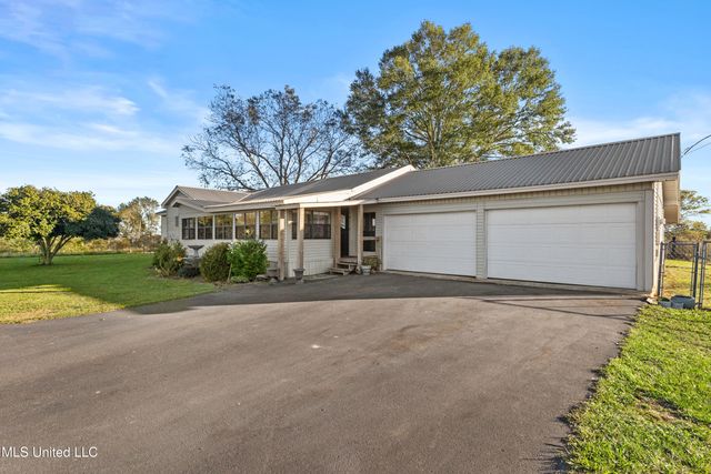 149 John H Road, Magee, MS 39111