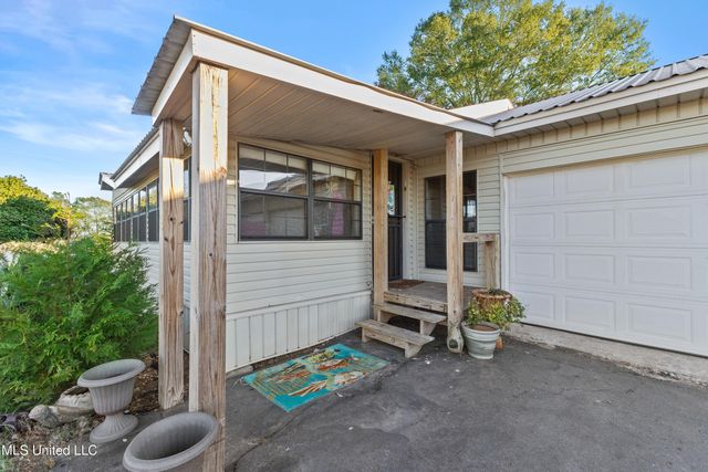 149 John H Road, Magee, MS 39111