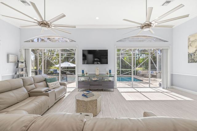 6160 56th Avenue, Vero Beach, FL 32967