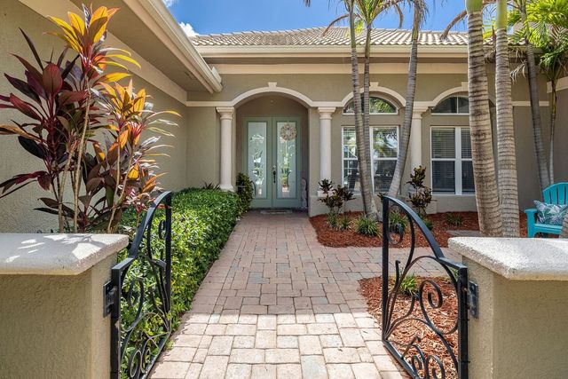 6160 56th Avenue, Vero Beach, FL 32967