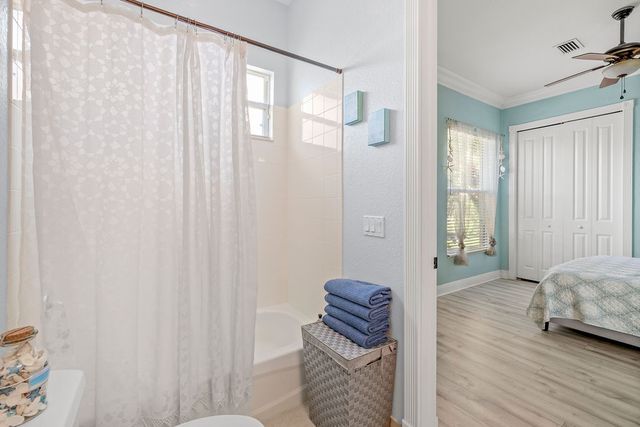6160 56th Avenue, Vero Beach, FL 32967
