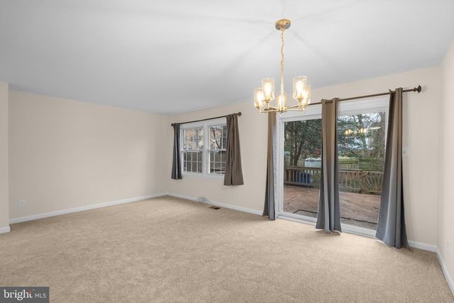 14831 HOXTON SQ, Centreville, VA 20120