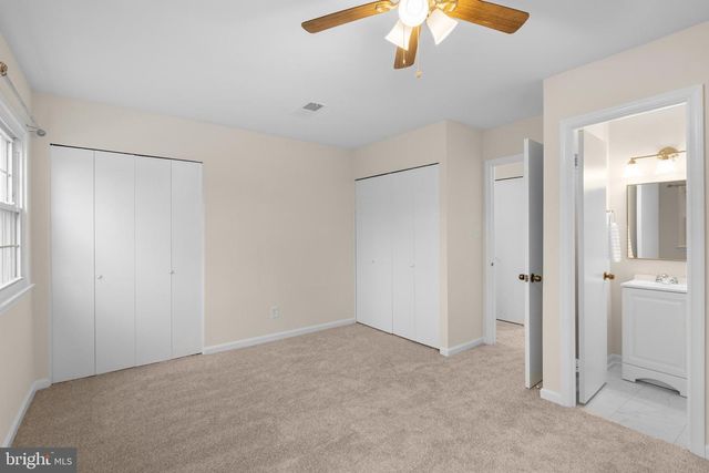 14831 HOXTON SQ, Centreville, VA 20120