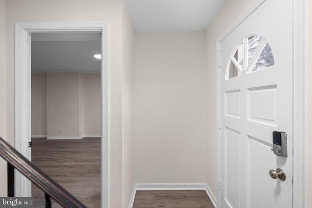 14831 HOXTON SQ, Centreville, VA 20120