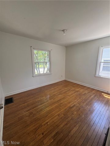 1646 Oakwood Avenue, Akron, OH 44301