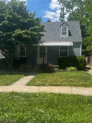 1646 Oakwood Avenue, Akron, OH 44301