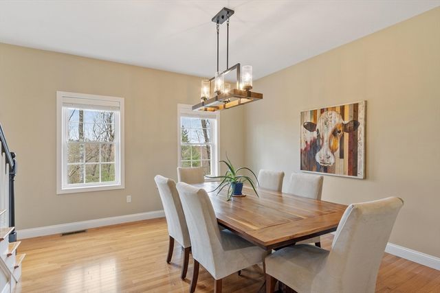 149 Long Hill Rd, Bolton, MA 01740