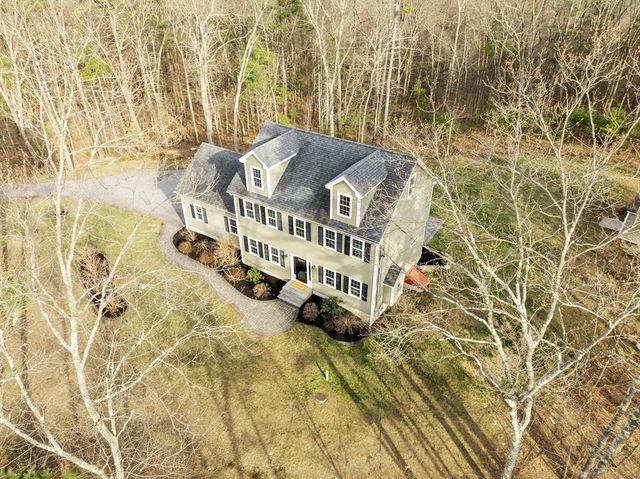 149 Long Hill Rd, Bolton, MA 01740