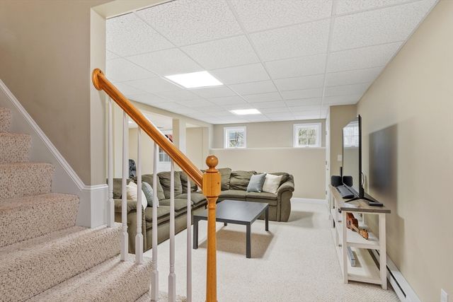 149 Long Hill Rd, Bolton, MA 01740