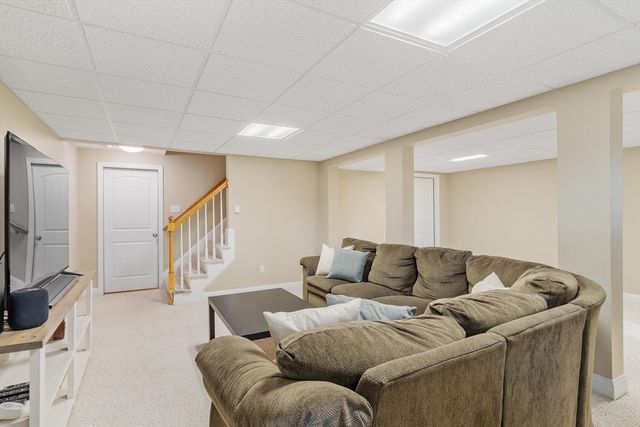 149 Long Hill Rd, Bolton, MA 01740