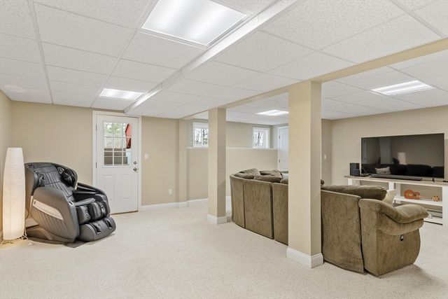 149 Long Hill Rd, Bolton, MA 01740