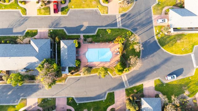 1095 W Sierra Avenue, Fresno, CA 93711