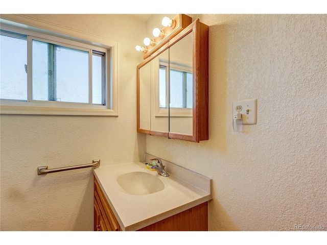 10434 Downing St, Northglenn, CO 80233