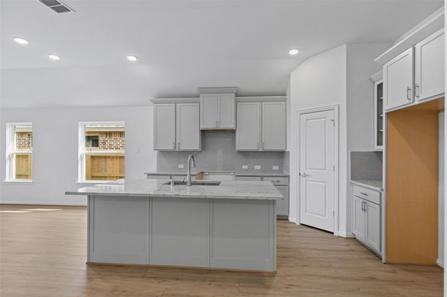 719 Evergreen Forest Lane, Bonney, TX 77583
