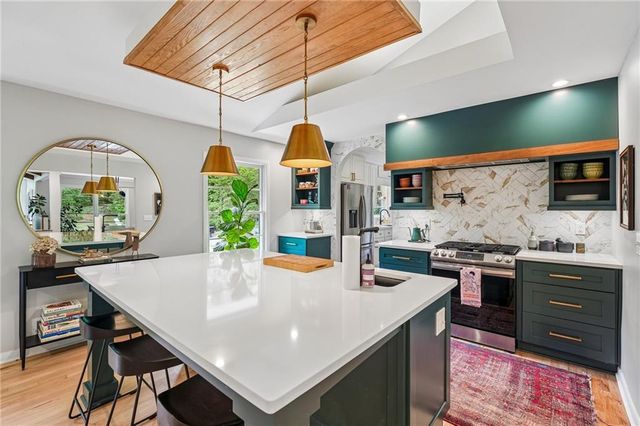 2118 Skytop Drive, Stone Mountain, GA 30087