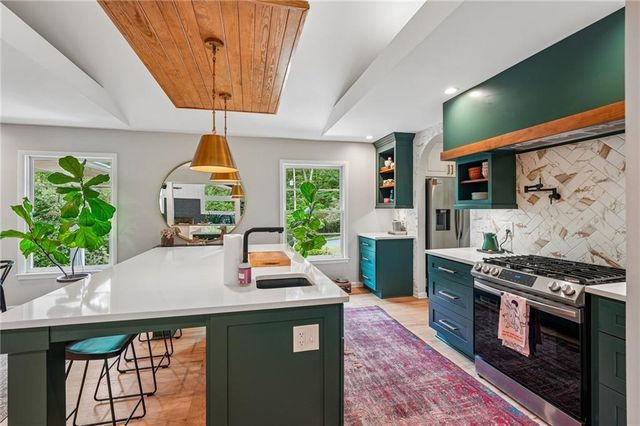 2118 Skytop Drive, Stone Mountain, GA 30087