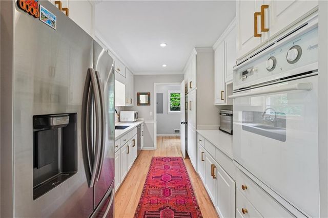 2118 Skytop Drive, Stone Mountain, GA 30087
