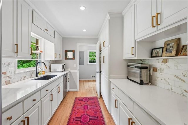 2118 Skytop Drive, Stone Mountain, GA 30087